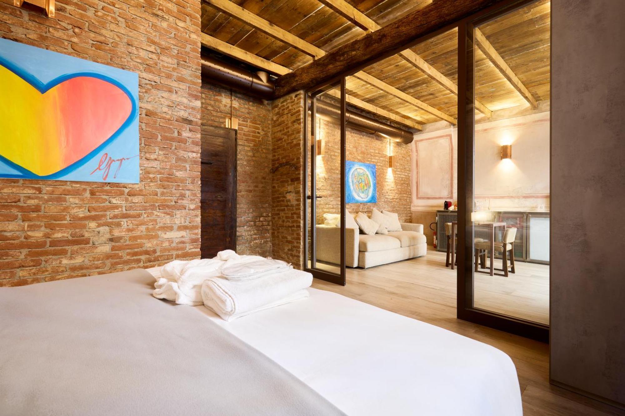 Red Moon-Emme Loft Apartment มิลาน ภายนอก รูปภาพ